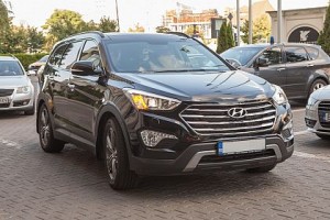 Hyundai Grand Santa Fe si The Cat Empire