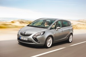Rafinament excepțional la rulare cu valori reduse ale nivelului de zgomot, vibrațiilor și durității pentru familistul Opel, Zafira Tourer. 